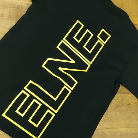 Eleven Nine / Tシャツ/yellow Rogo outline /ブラック