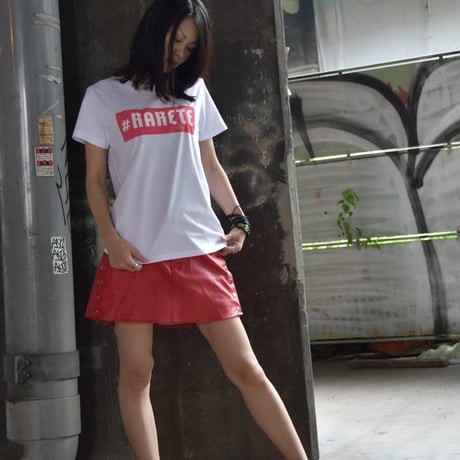 RARETE (ラルテ) 人形 後ろ姿 Tatoo Tシャツ ホワイト 星柄 star バックプリント　ボックスロゴ
