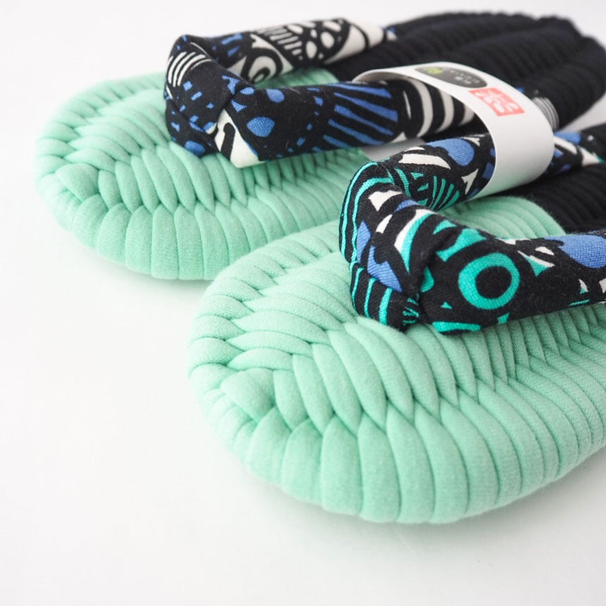 幾何学模様鼻緒のふっくら布ぞうり：LL [J01-2502-05］ | ふっくら布