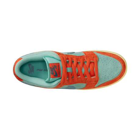 NIKE SB / DUNK LOW PRO PRM - MYSTIC RED / EMERALD RISE - ORANGE NOISE AQUA - EMERALD RISE