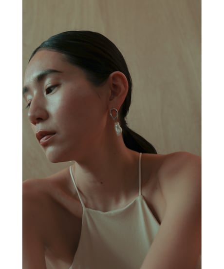 【ESRA DANDIN】Mini Drop Earrings w/Baroque Pearl（ED19002E004）