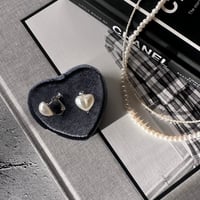 mabe pearl heart earring