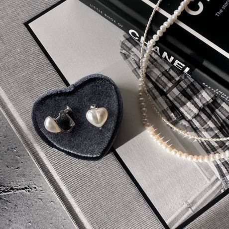mabe pearl heart earring