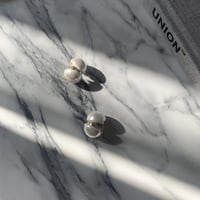 button pierce_pearl
