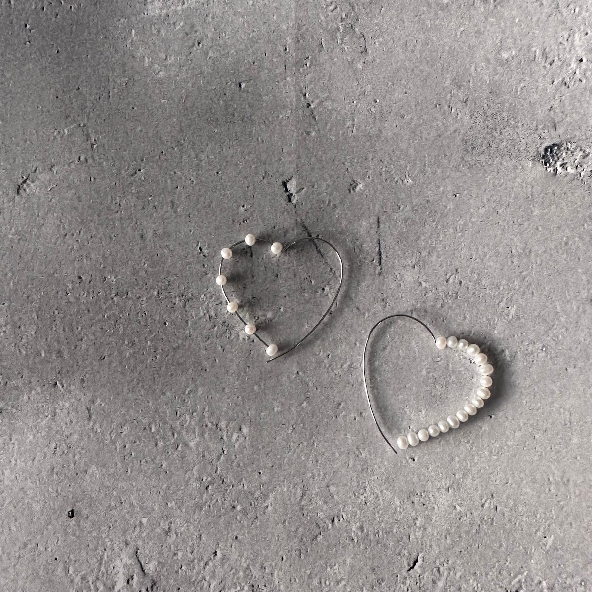 asymmetry heart hoop pierce_silver | glow +