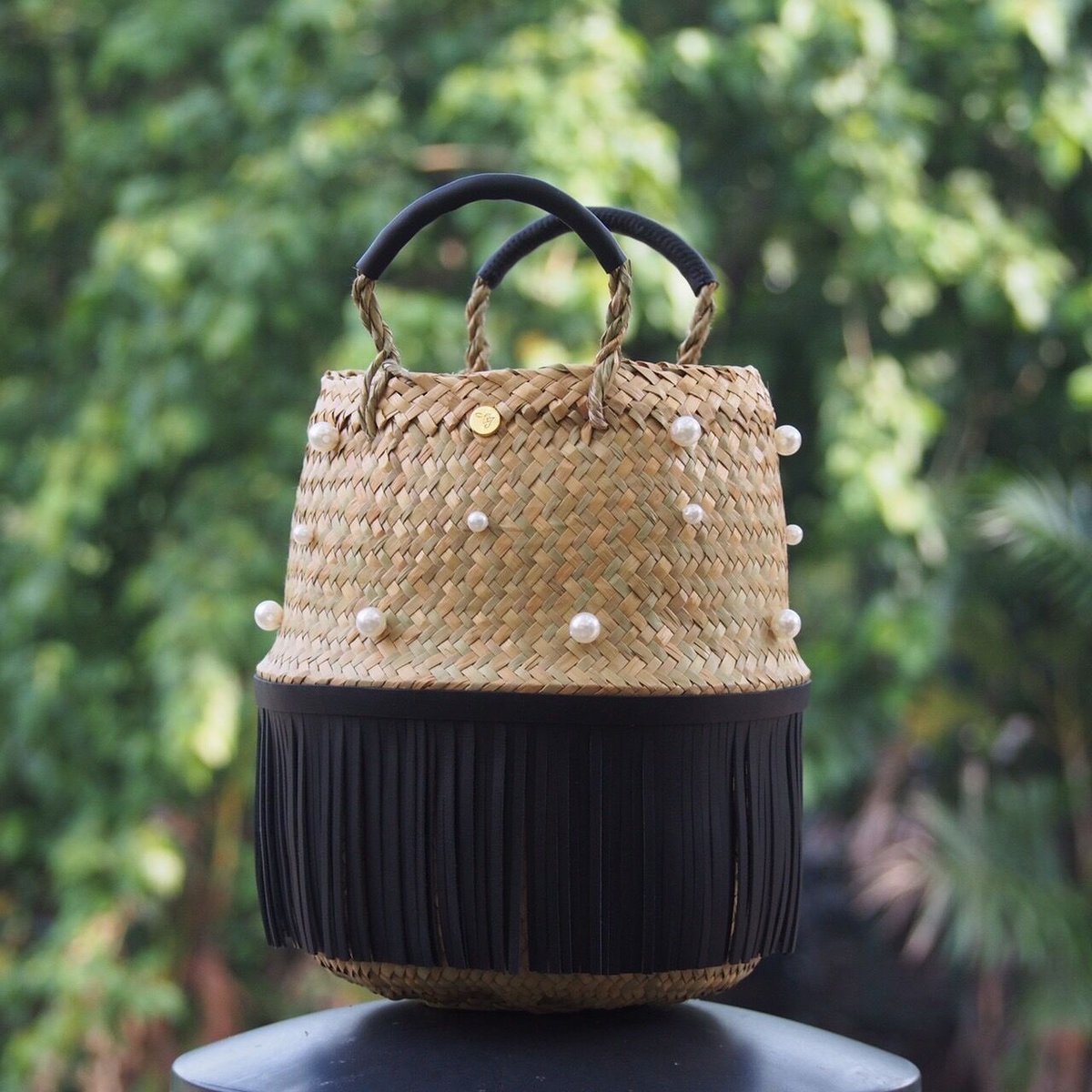 hansry カゴバッグ　pearl-black fringe fringe pearl bag | glow +
