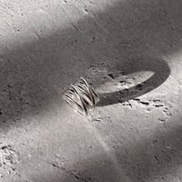 Lineline ring