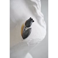 si-si-si comfort N-145 BUFFALO HORN BROOCH  TULIP