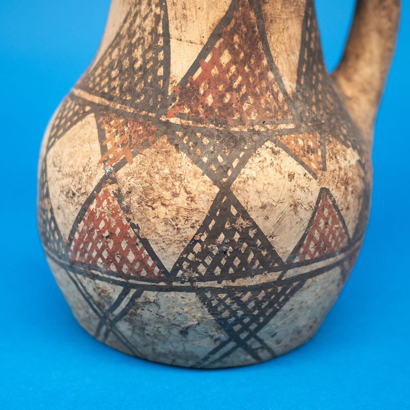 ショップ・新しい人『古代遺跡の壁に描かれてるであろう壺