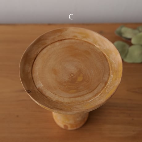 置くものを主役にする木製ろくろ脚の高杯  /st.681