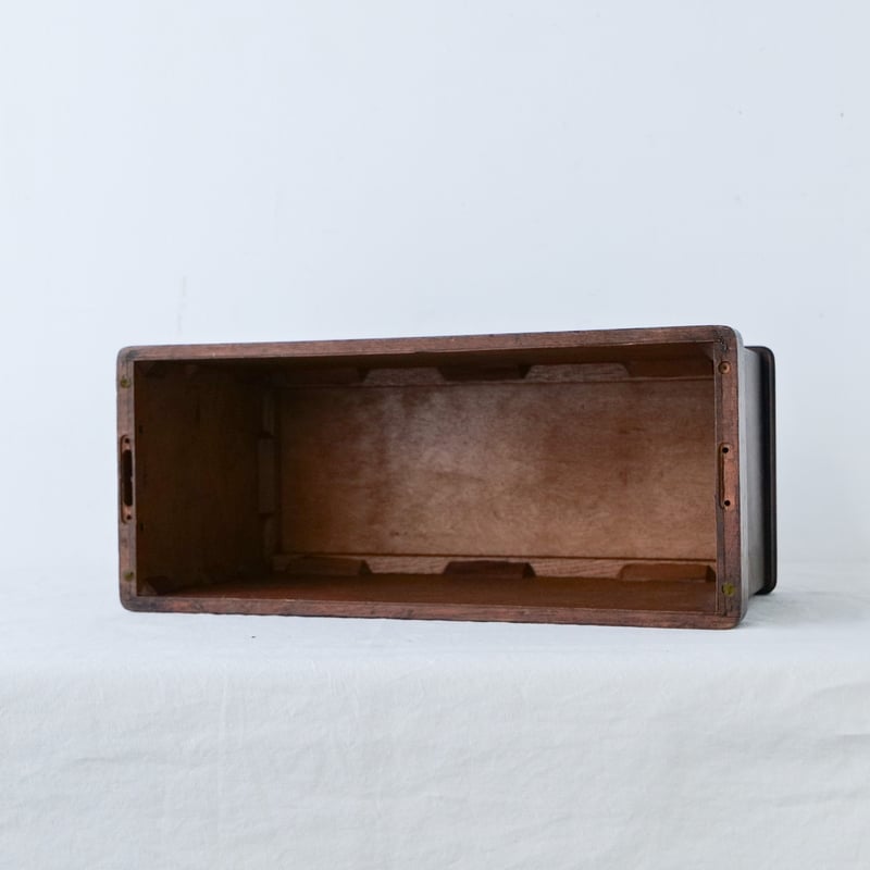 SINGERのロゴが入った木製のミシンカバー/st.886 | SLOWHAND DEPART