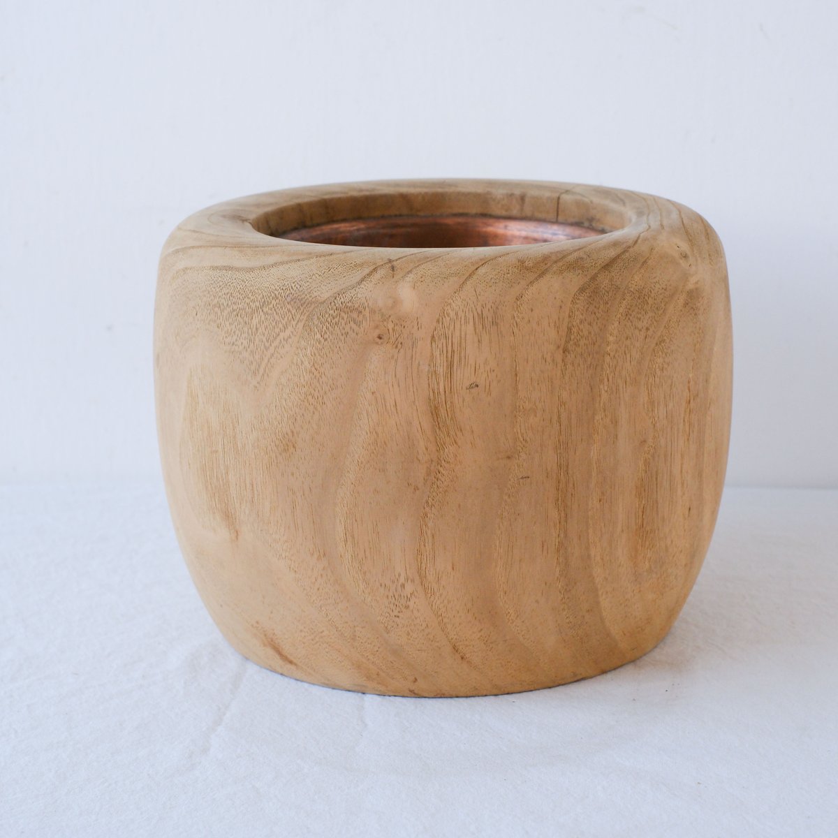 やさしい丸みを帯びた、桐製の火鉢A/st.786 | SLOWHAND DEPARTMENT