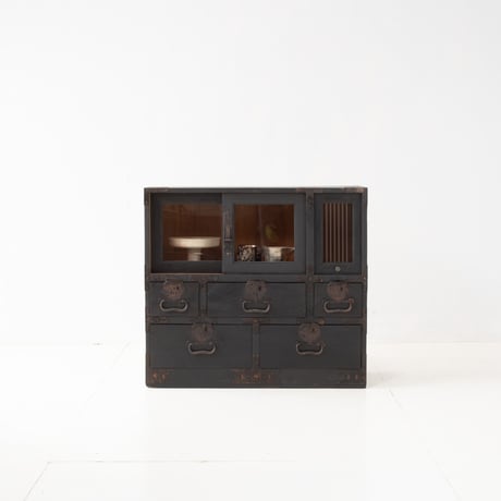 100年の時を引き継ぐ 和箪笥リメイクキャビネット【BLACK】/st.1110