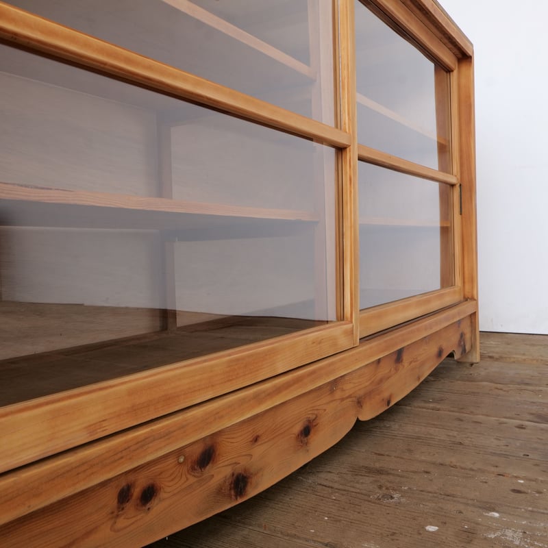 sakusaku_920様　ガラス引き戸のローボード 無垢材を贅沢に使った引き戸ガラスのローボード/sk.775