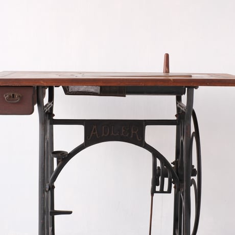 西ドイツ ADLER社 アンティークミシンテーブル リメイク品/sa.1042