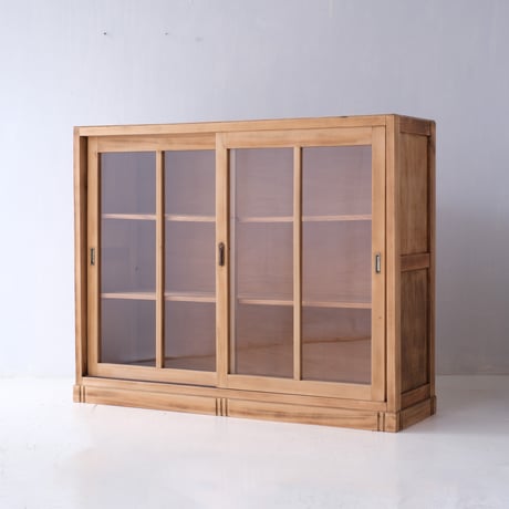 並んだ四角のリズムが楽しいシンプルな水屋/sa.1249'D