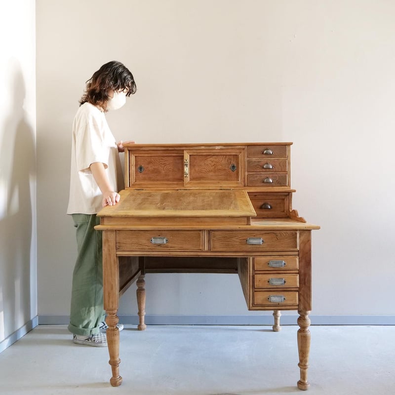 ろくろ脚 古い木製の製図机 | SLOWHAND DEPARTMENT