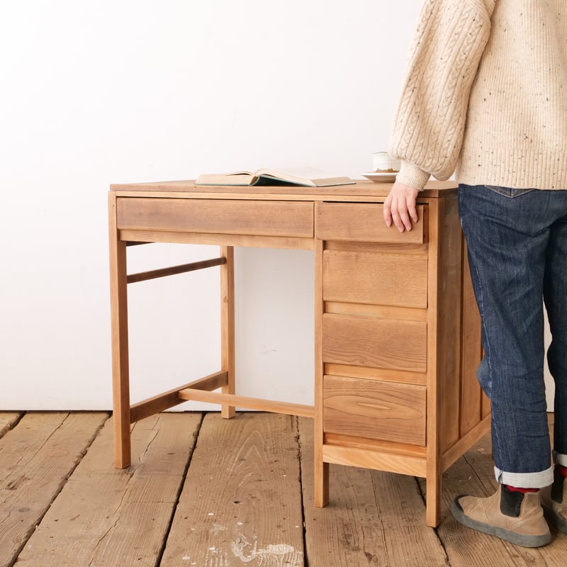 スッキリ・シンプルなデザインの木製片袖机/sa.890 | SLOWHAND DEPARTMENT