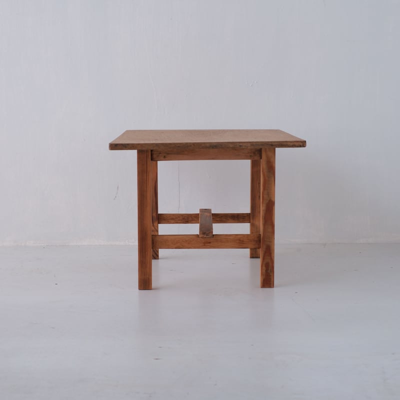 小さめサイズのシンプルな木製テーブル/st.968 | SLOWHAND DEPARTMENT
