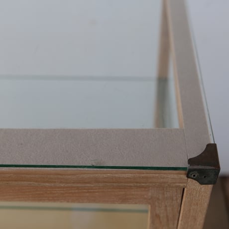 木枠のガラスショーケース アイアン脚/全国配送◎ /店舗引取◎ /sc.368
