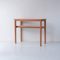 ささやかなツートンカラーが魅力の 棚板付きデスク/sa.1015