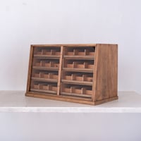 和色名プレートが愛らしい標本箱のような刺繍糸ケース/st.1274◎