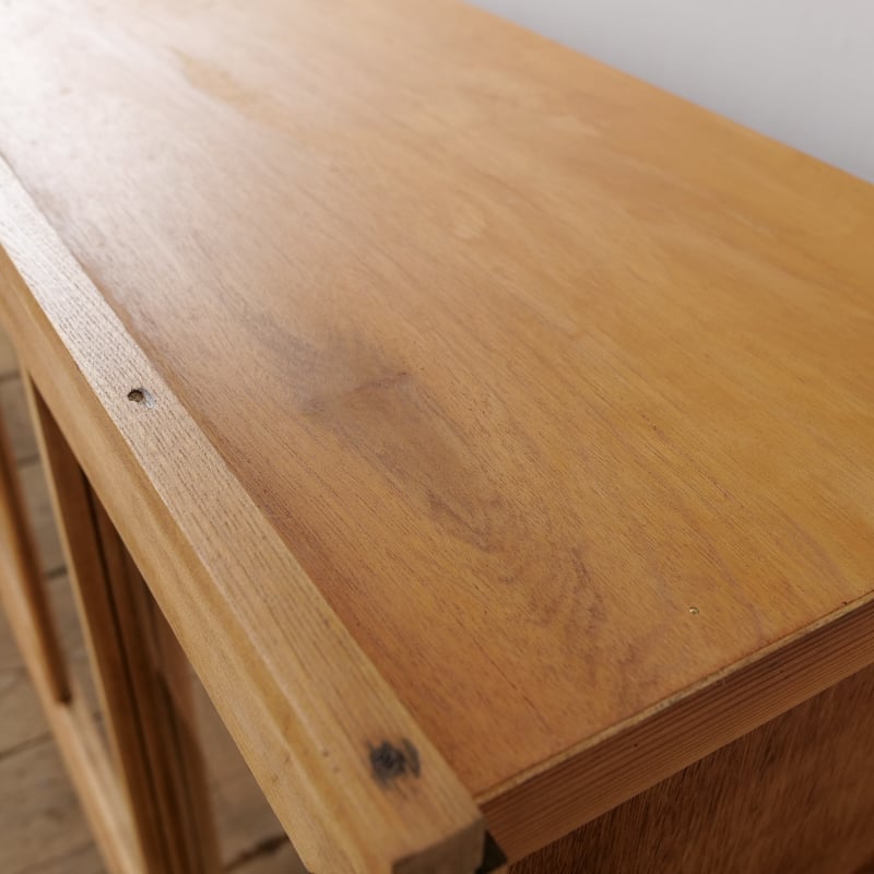 四枚ガラス戸の水屋キャビネット/sk.674 | SLOWHAND DEPARTMENT