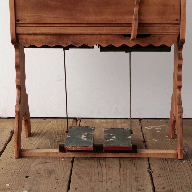 1920年代の山葉製金魚型ベビーオルガン+オルガン椅子/sk.756