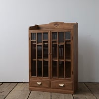 12面のガラスキャビネット /sk.428