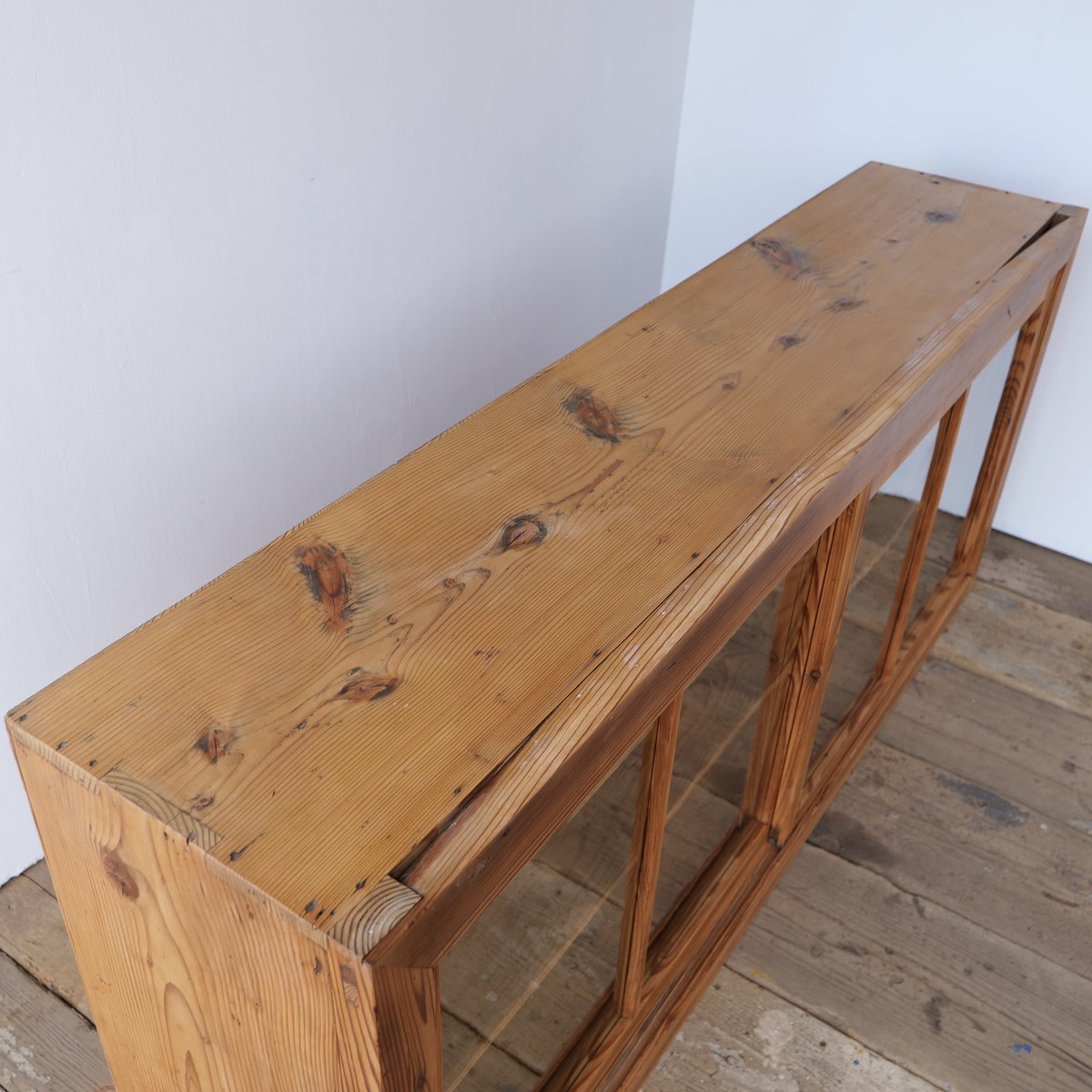 sakusaku_920様 ガラス引き戸のローボード