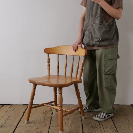 ナチュラルウッド・ろくろ加工のダイニングチェア/st.678