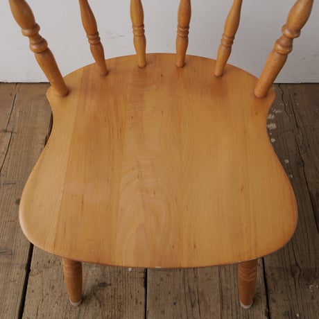 ナチュラルウッド・ろくろ加工のダイニングチェア/st.678