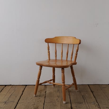 ナチュラルウッド・ろくろ加工のダイニングチェア/st.678