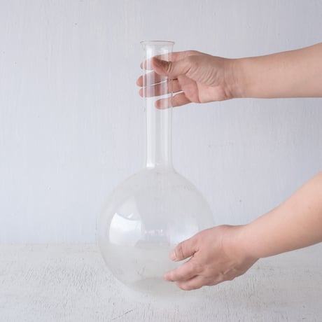実験器具のような佇まいが魅力のフラスコと木製スタンド/st.1234