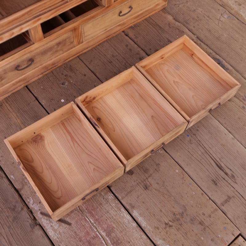 たっぷり五杯の抽斗を備えたガラス戸のキャビネット/sa.895 | SLOWHAND