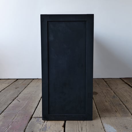 ４杯の抽斗のローボード/black