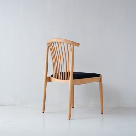 鳥取家具・ストレートバック＋コーデュロイ生地のダイニングチェア/sa.1043