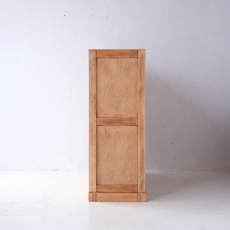 並んだ四角のリズムが楽しいシンプルな水屋/sa.1249'D
