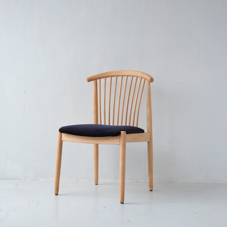 鳥取家具・ストレートバック＋コーデュロイ生地のダイニングチェア/sa.1043