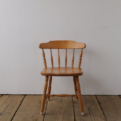 ナチュラルウッド・ろくろ加工のダイニングチェア/st.678