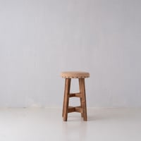 座面を麻素材に貼り替えた、コロンと愛らしい丸スツール/st.1172