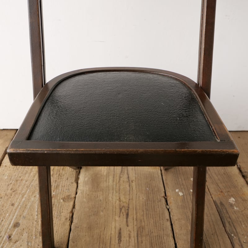 戦前から愛された秋田木工のフォールディングチェア /st.728