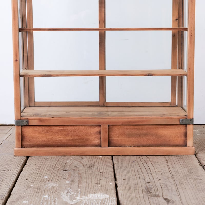 ゆらゆらガラス [木&ガラス棚板] 木枠ショーケース /sk.854