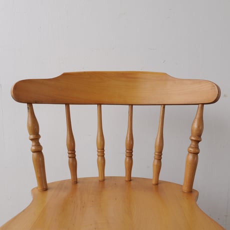 ナチュラルウッド・ろくろ加工のダイニングチェア/st.678