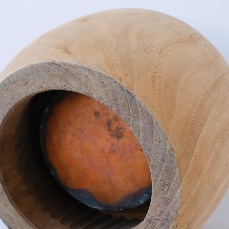 やさしい丸みを帯びた、桐製の火鉢A/st.786 | SLOWHAND DEPARTMENT