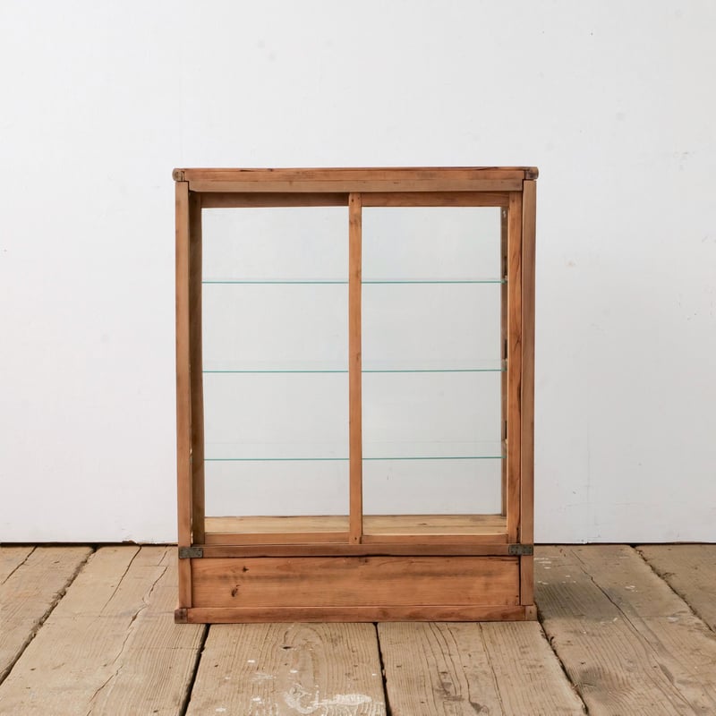 ゆらゆらガラス [木&ガラス棚板] 木枠ショーケース /sk.854