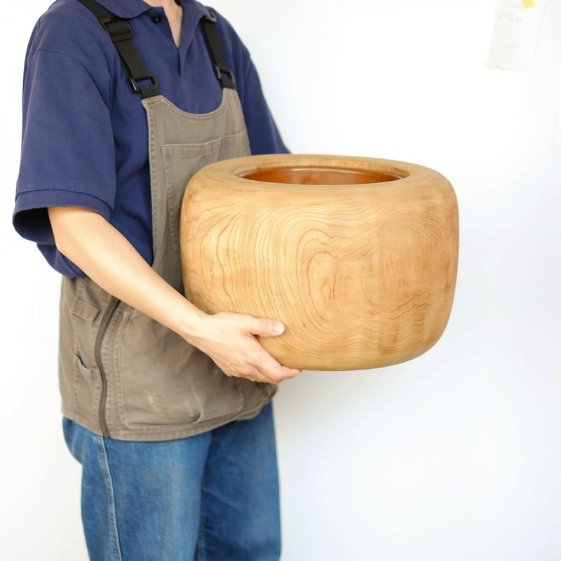 特大 極上木目 欅造 無垢材 刳り貫き 大火鉢 丸火鉢 直径75cm 銅製