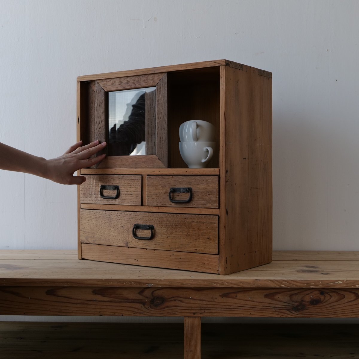 引き戸ガラス 小さな収納棚 /st.561 | SLOWHAND DEPARTMENT