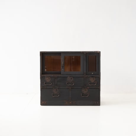 100年の時を引き継ぐ 和箪笥リメイクキャビネット【BLACK】/st.1110