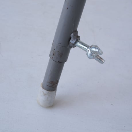 高さ調節のできる作業台 A（天板明るめ／新しい調節金具）/st.979